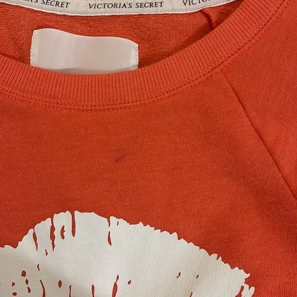 Victoriaβs Secret Kiss Sweatshirt - Picture 5 of 5